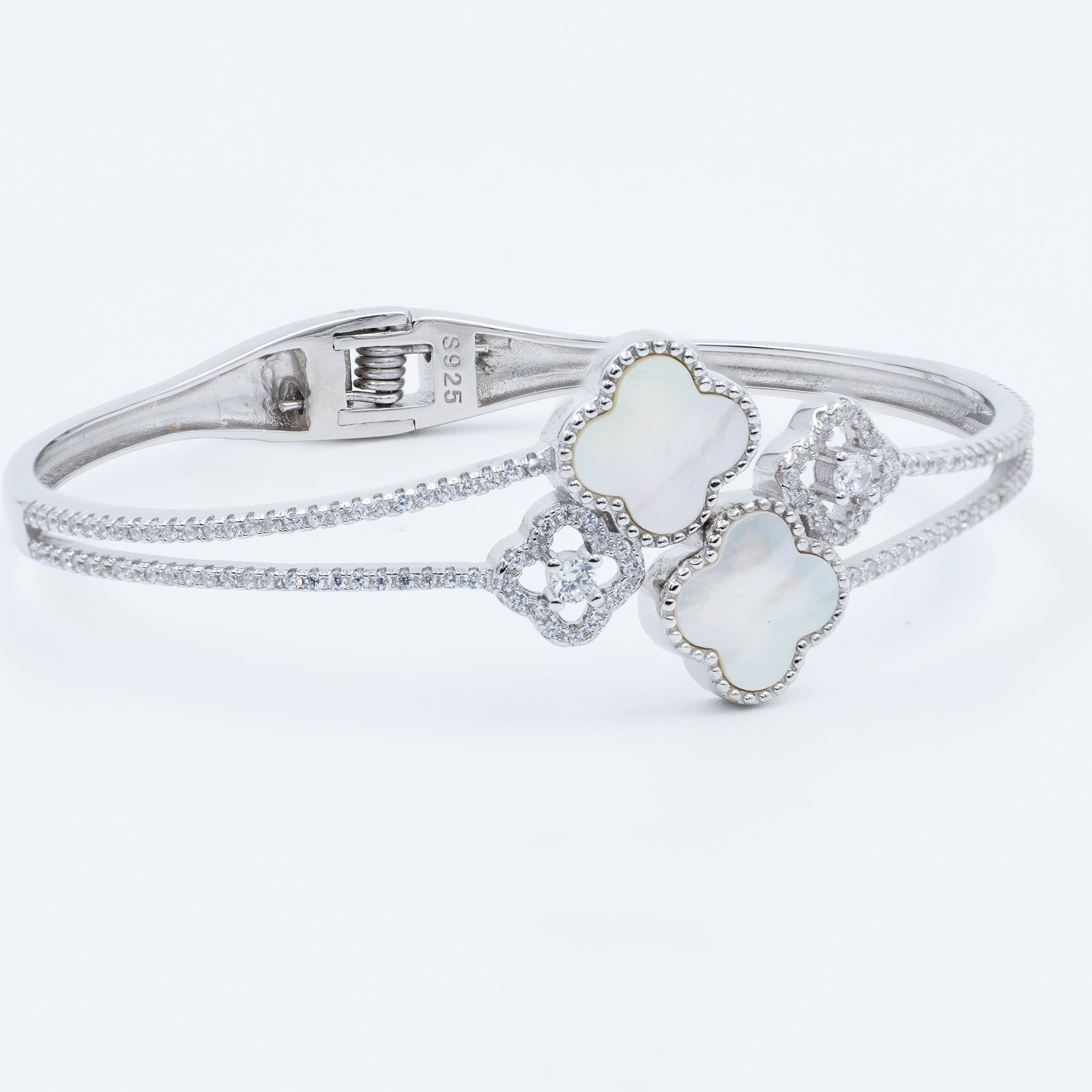 Shvet Chakra Bangle